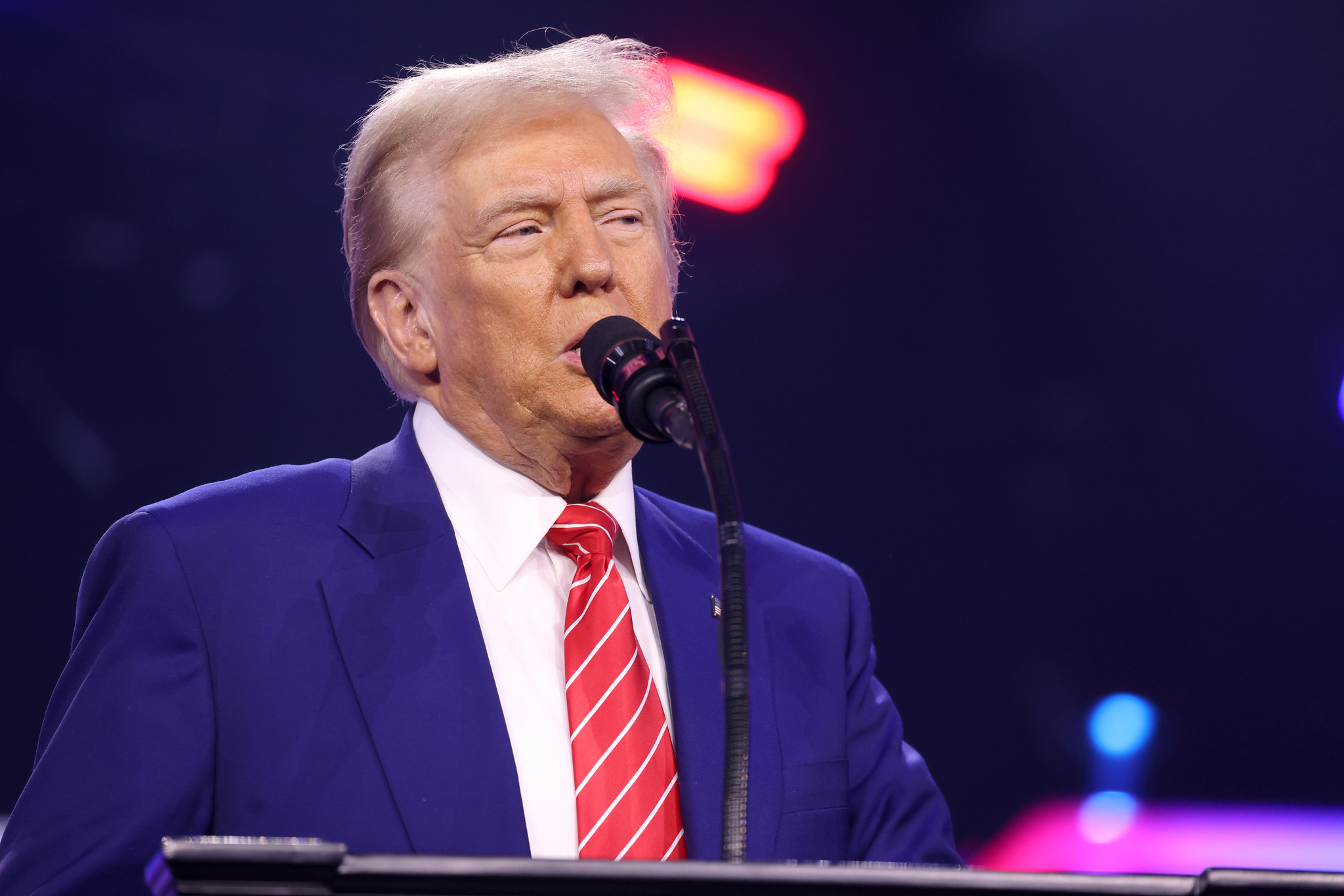 Trump Administration Furious As Artists Cancel NYE's Performance At Kennedy Centre Amidst Trump Renaming