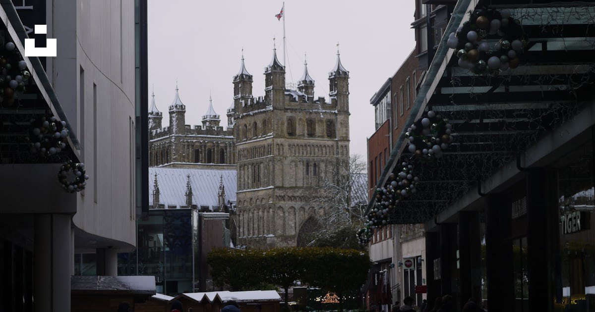 UK Snow Maps: 569-Mile Blizzard To Hit 63 Counties As Temperatures Dip To -3C