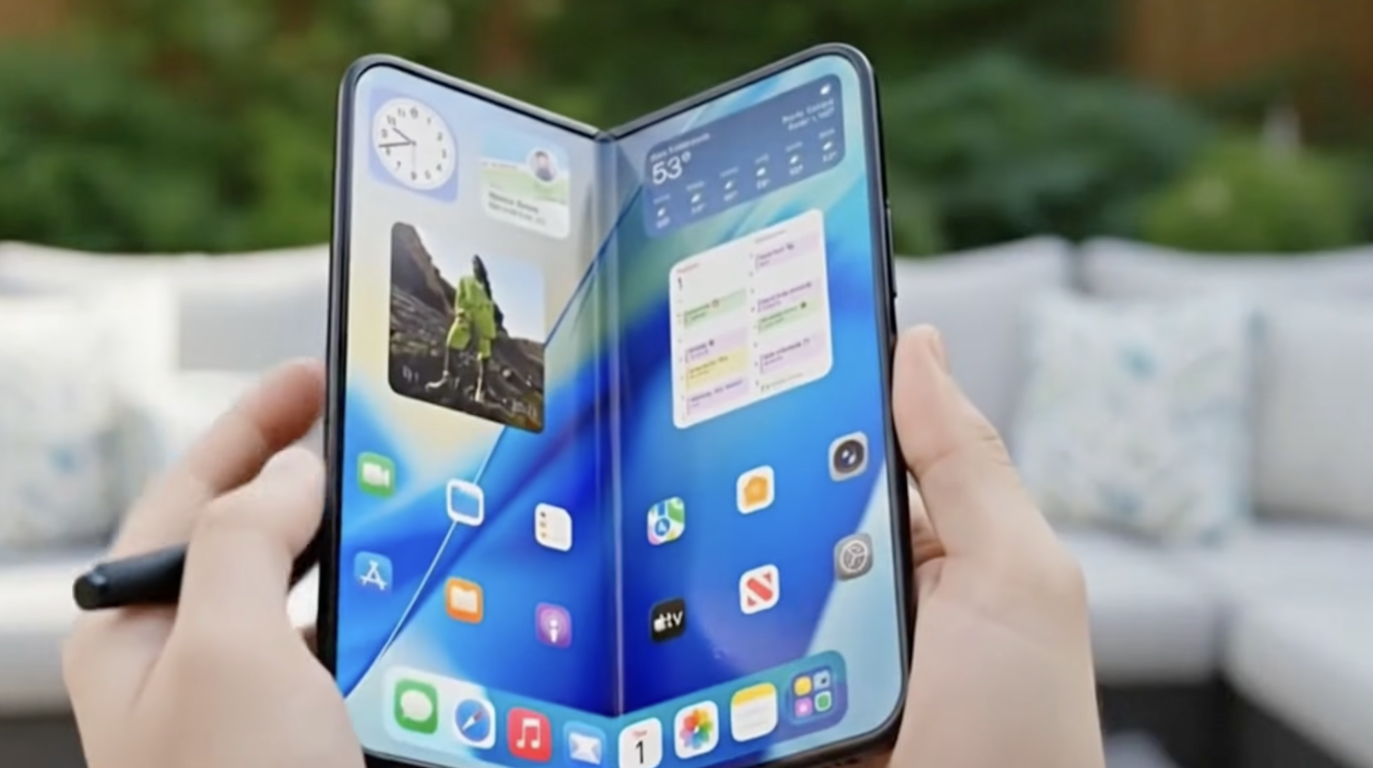 Apple's iPhone Fold Launch Window Slides, Staggered Rollout Could Extend Into 2027