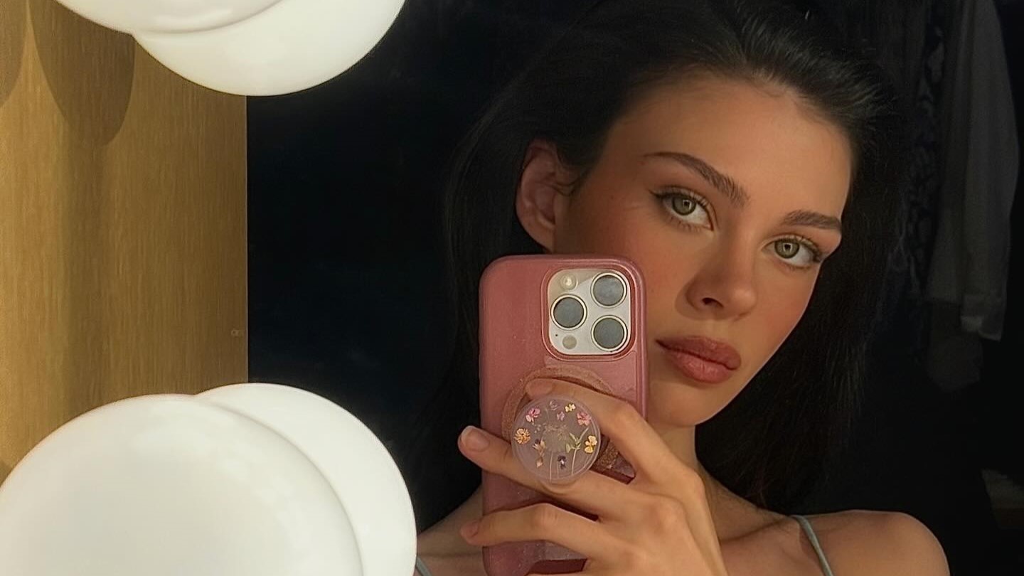 Nicola Peltz Sends Victoria, David Beckham a Pointed Message Before Brooklyn Exposed Parents   www.ibtimes.co.uk