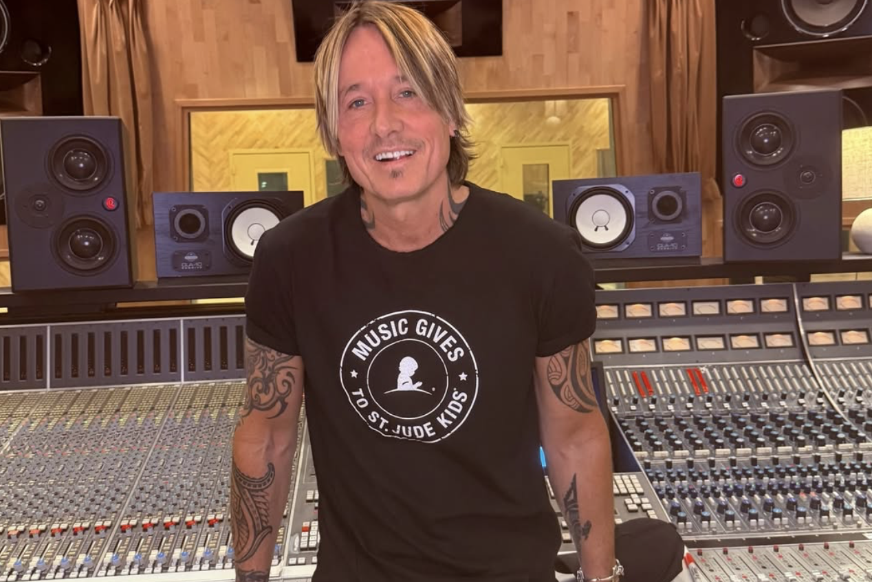 Keith Urban Fathering a 'Love Child' Rumours Resurface as Musician Allegedly Makes Summer Plans With Daughters