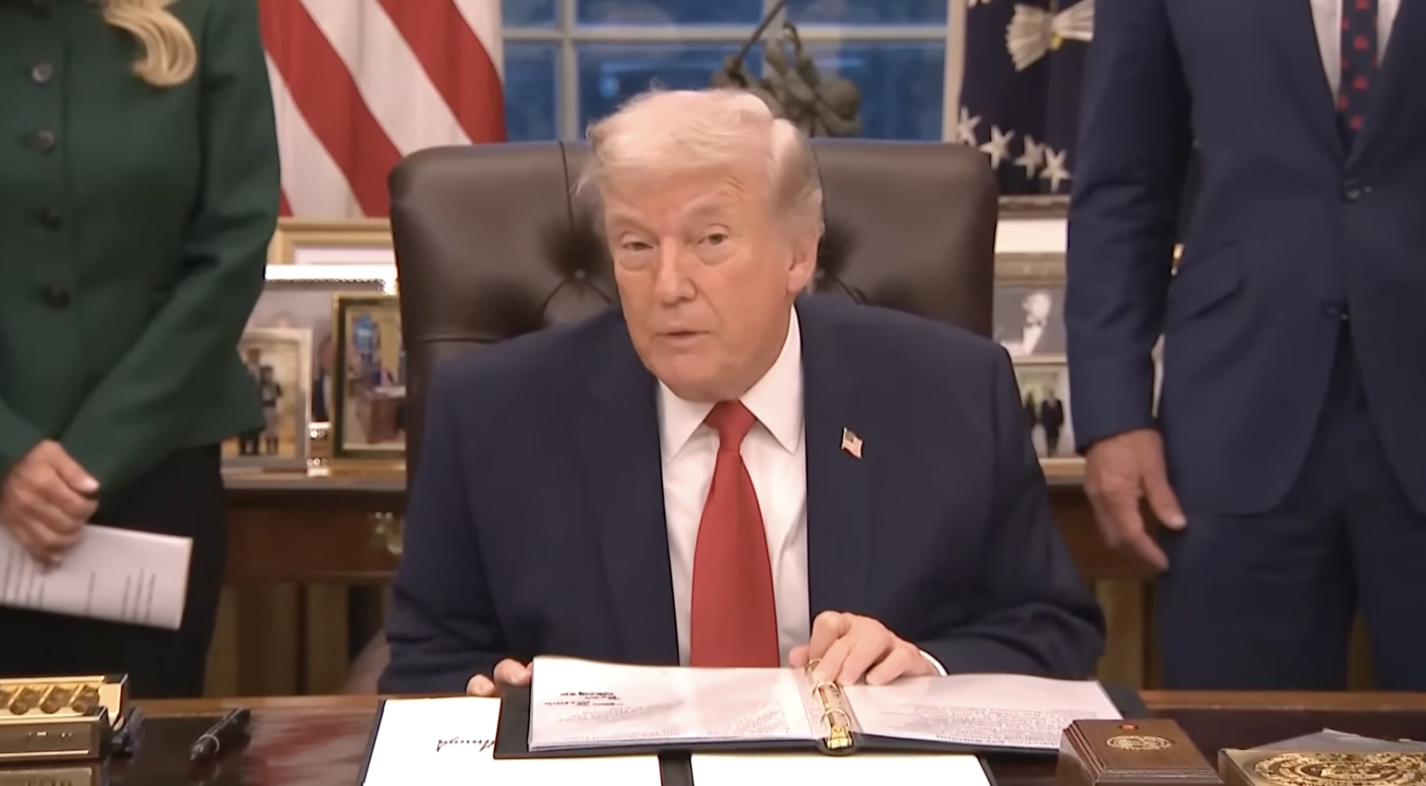 Netizens Think US Governments Purchase of Domain Aliens Dot Gov is Not for Aliens, Its For Immigrants