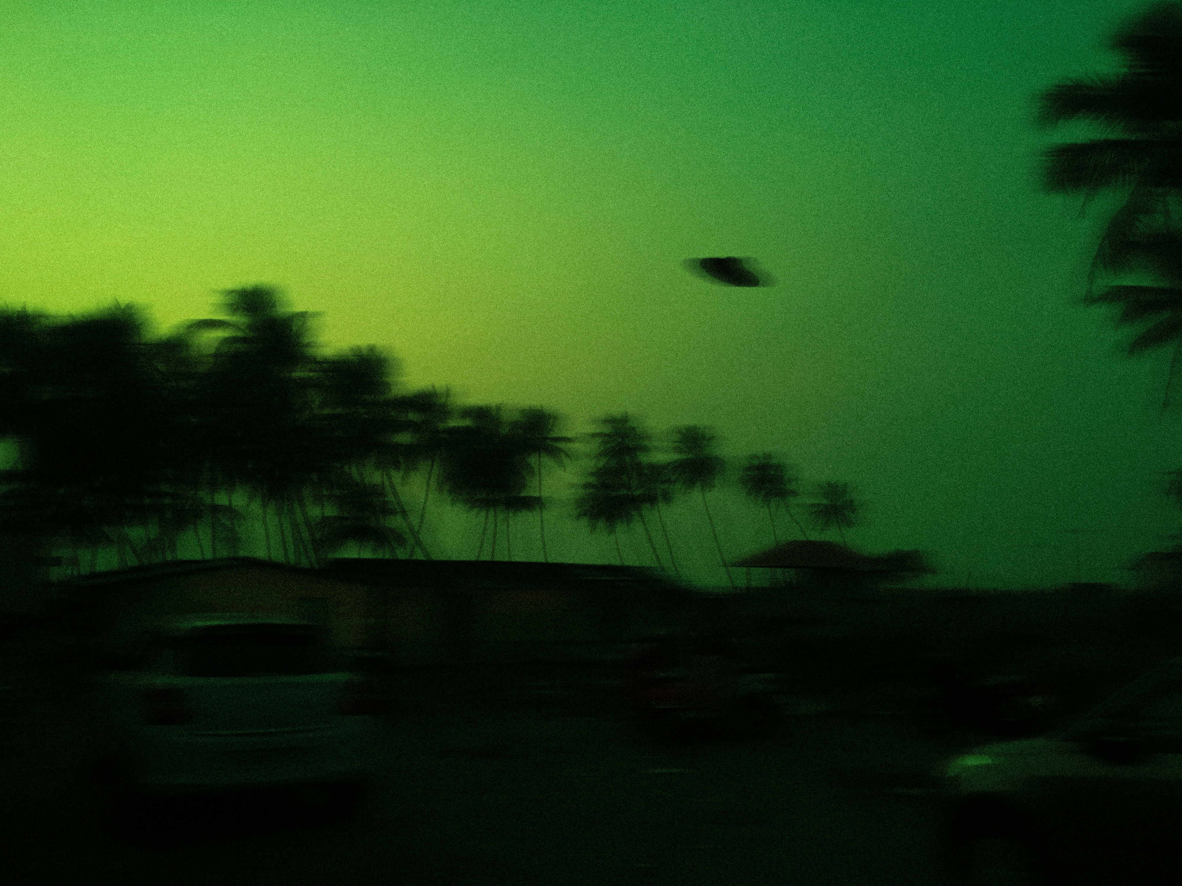 Suspected UFO Spotted From Canyon Sparks Fresh UAP Debate, US Government Releases Context