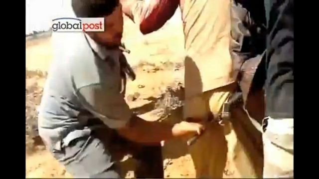 Gadhafi Sodomized By Rebel After Capture.