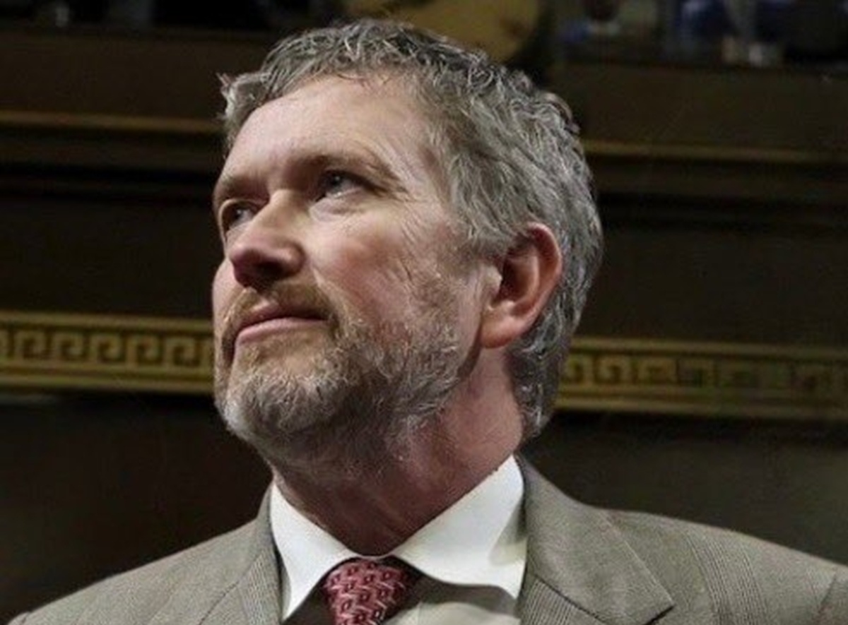 Epstein Files Row Explodes as Massie Vows To Expose All Epstein Client Names If DOJ Refuses To Unredact Files