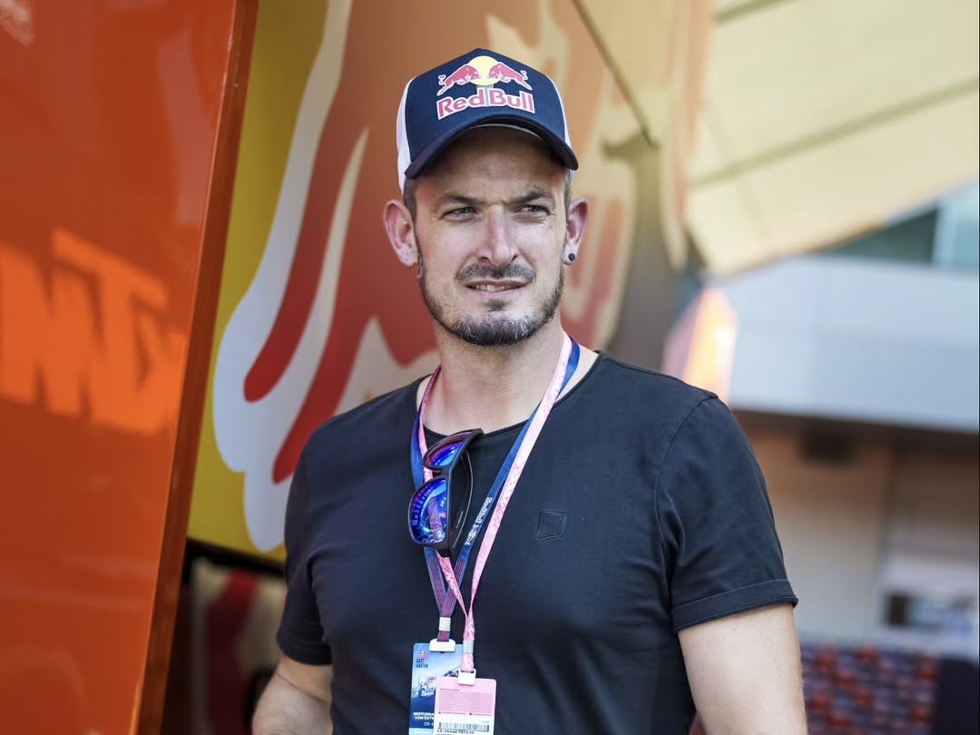 Italian Heavy Metal Singer Claims Skiing Medal at the Milan-Cortina 2026 Winter Olympics