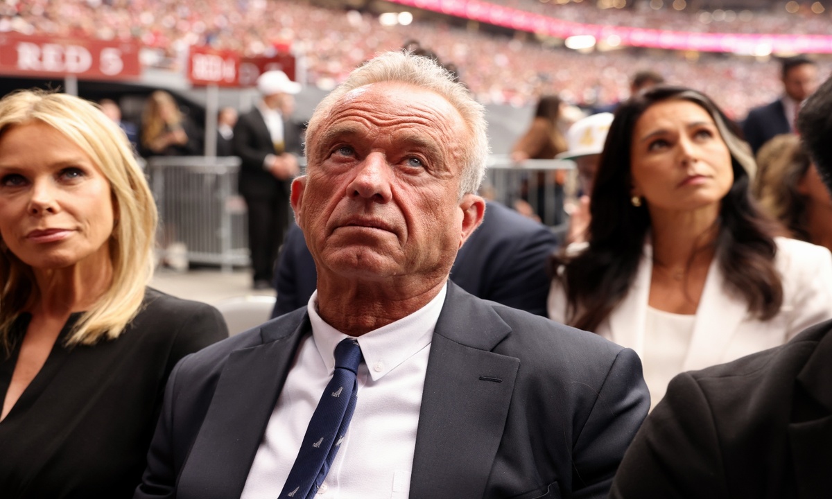 RFK Junior Under Fire After MAHA AI Chatbot Suggests Best Food Options to Insert Your Rectum