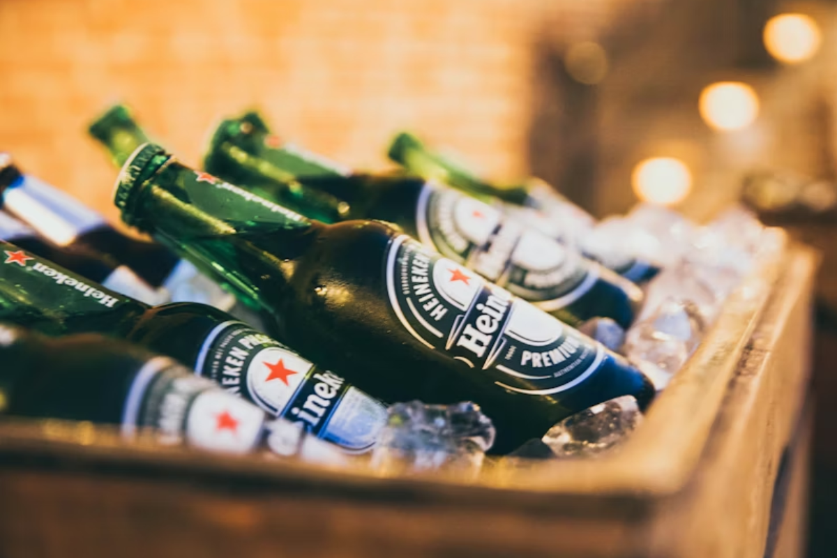 Heineken Layoffs: Beer Giant Cuts 6,000 Jobs as Gen Z Shifts to Non-Alcoholic Beverages