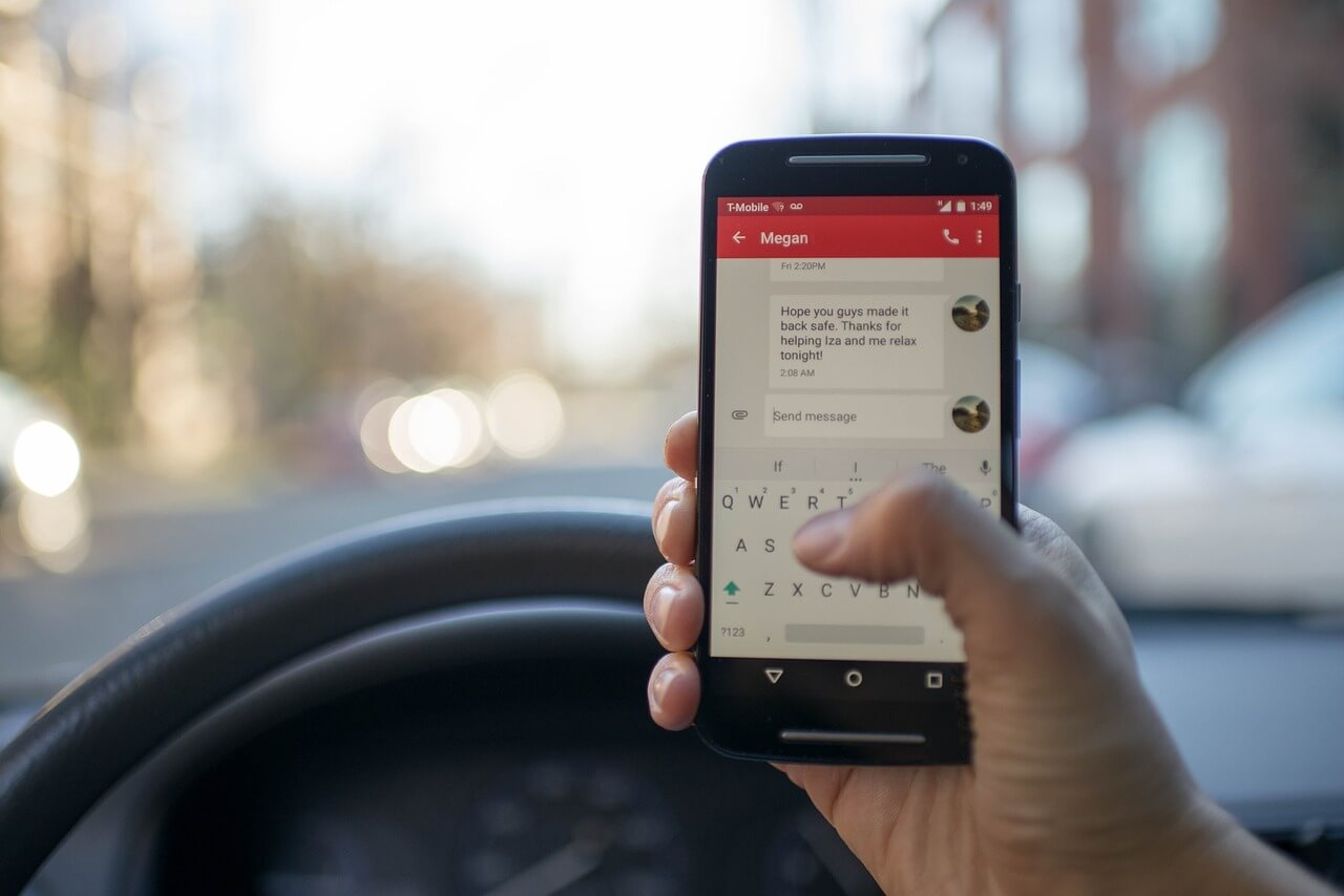 Palm Beach County Flags Motorist For Texting While Driving Even Though She Has No Right Hand