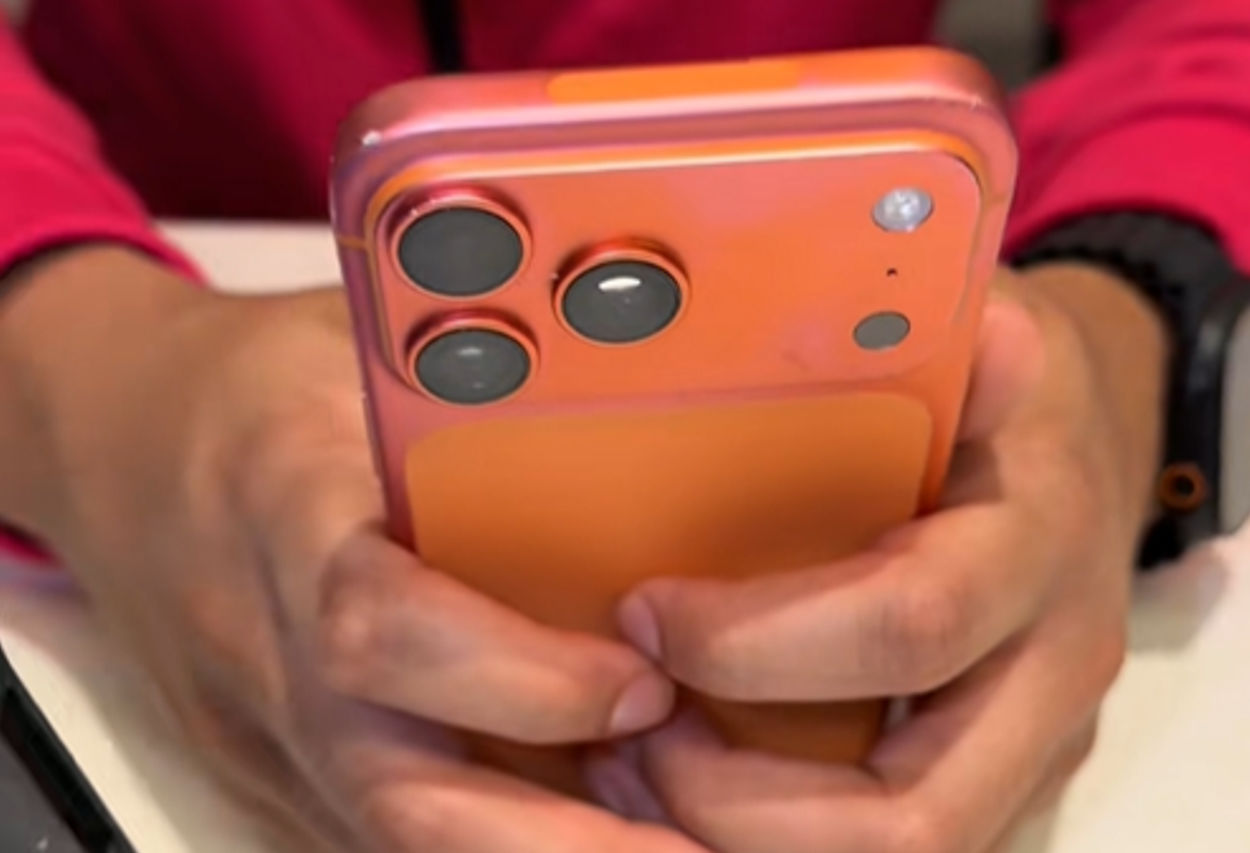 Is Your iPhone 17 Cosmic Orange Turning Pink? Netizens Are Buzzing About It — Here's Why and What Apple Said About It