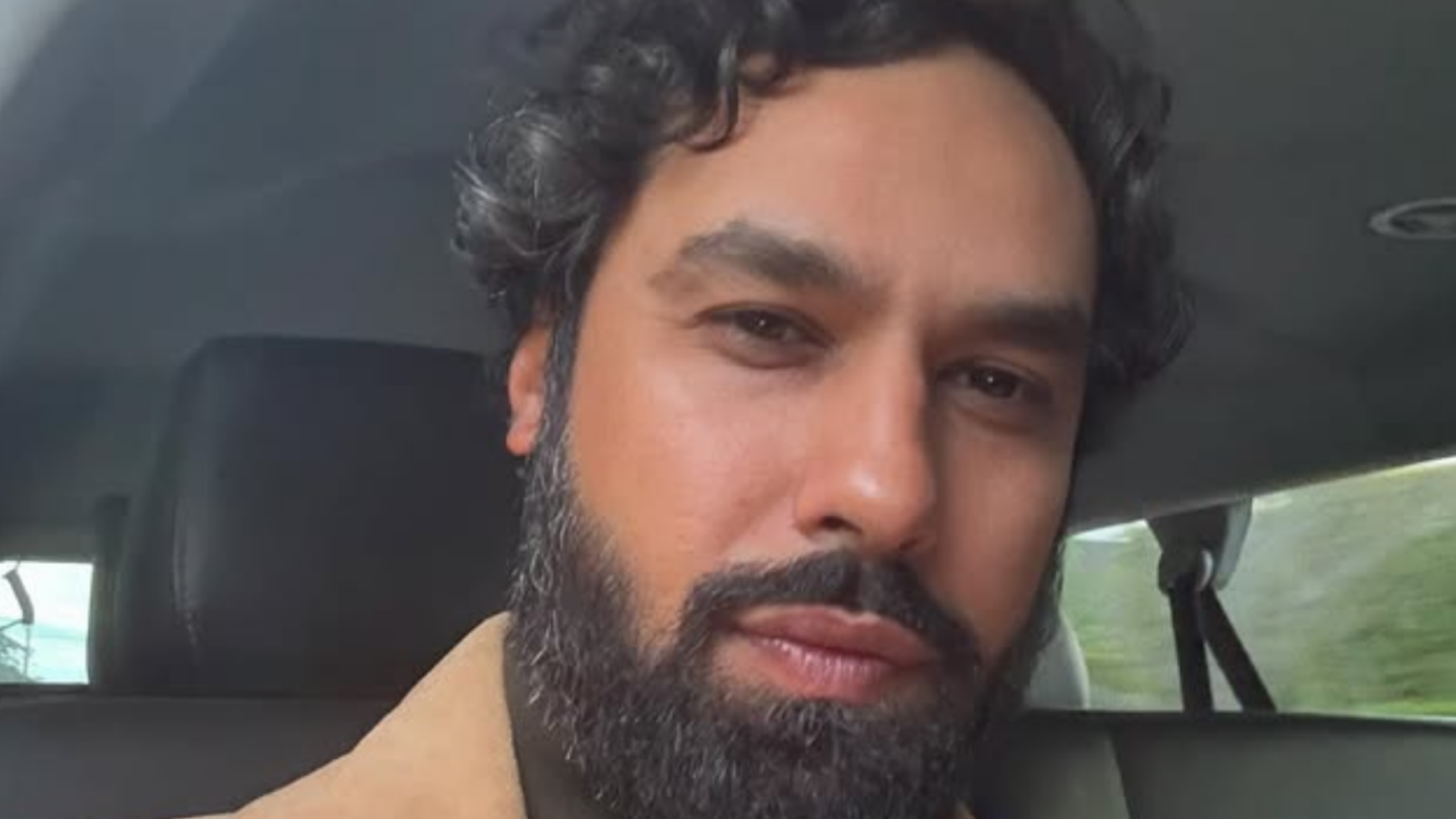 'Big Bang Theory' Kunal Nayyar Fortune Goes Viral as Star Reveals 'Masked Vigilante' Habit of Paying Families' Medical Bills