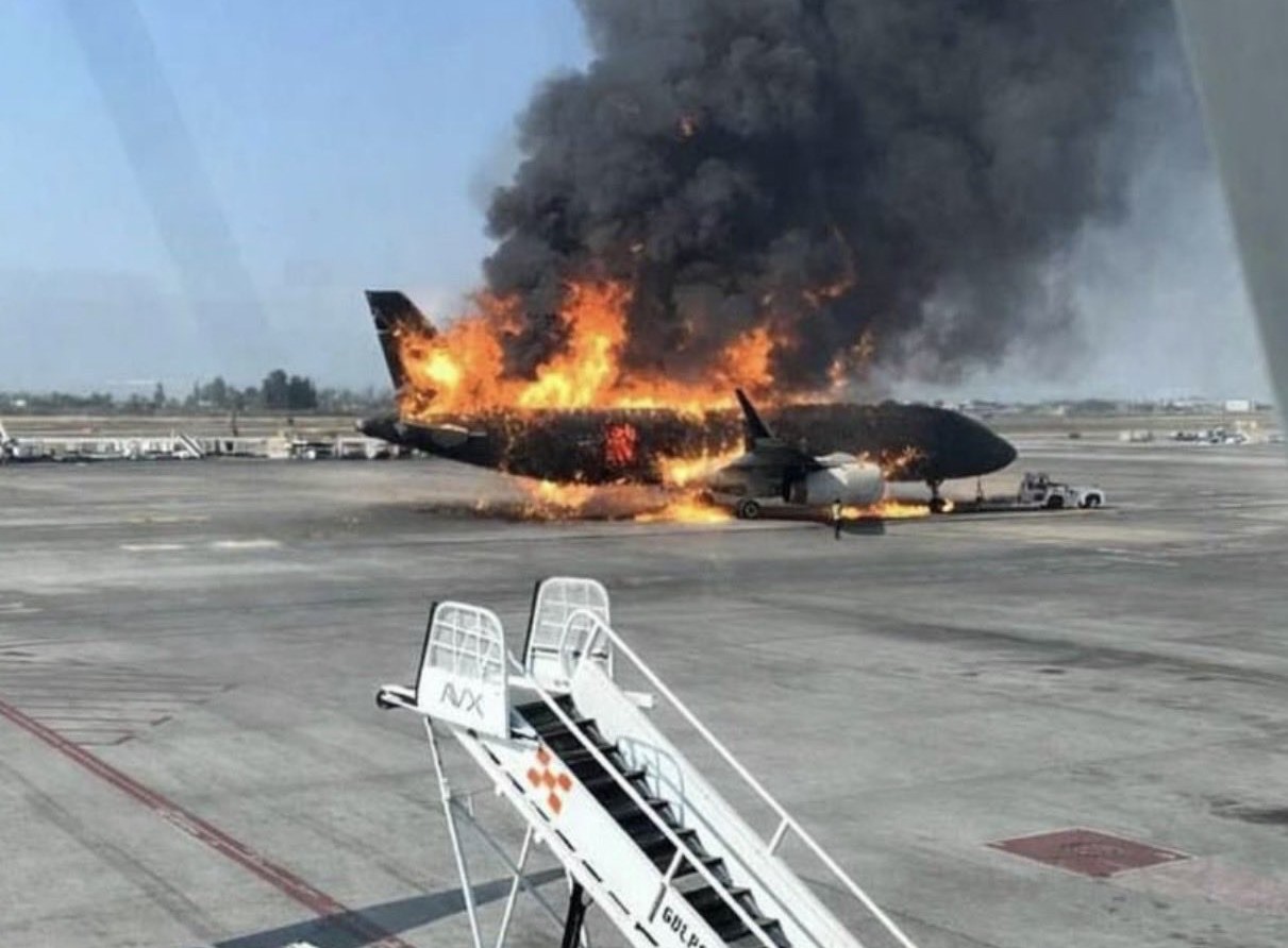 From Paradise to Panic: Travelers Caught in Mexico's Cartel Violence After El Mencho's Death