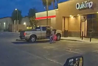 Clip of Abducted 3-Year-Old in QuickTrip in Arizona