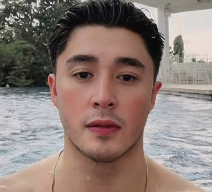 Aaron Villaflor