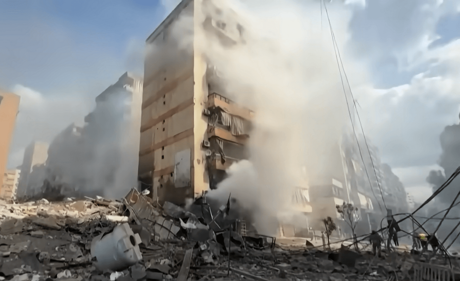 Israel Pounds Hezbollah Strongholds, Pressures Lebanon to Break Free from Iran-Backed Proxy