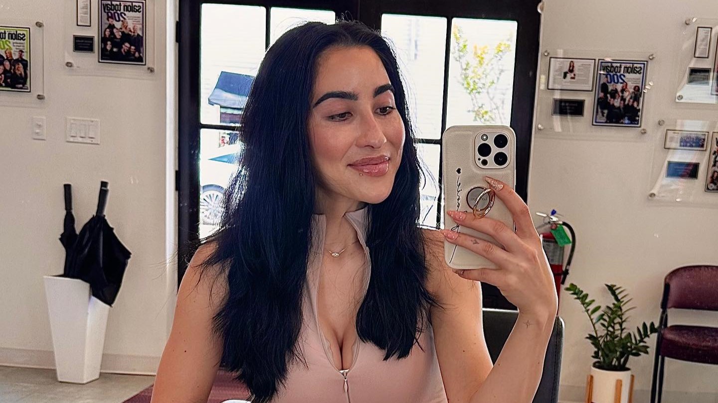 Stephanie Buttermore's Sudden Death: Fitness Star Vanished From Social Media, Sparks Mental Health Worries