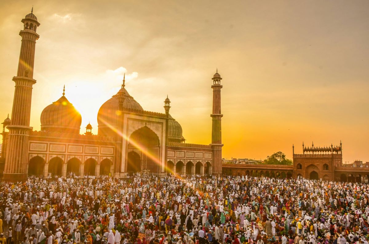 When Is Eid al Fitr 2026? Why the Celebration Date Could Suddenly Shift Overnight