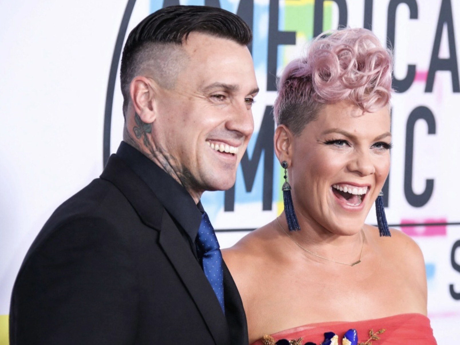 Pink, Carey Hart Divorce Rumours: Singer Jokes That Her Kids Were 'Unaware' of Reported Parent Split