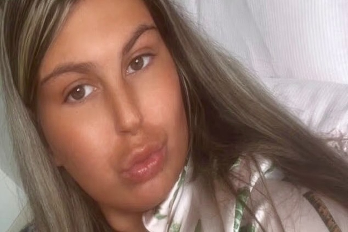 Grimsby Mum Who Claimed to Be 15 to Blackmail Men Walks Free With Suspended Sentence