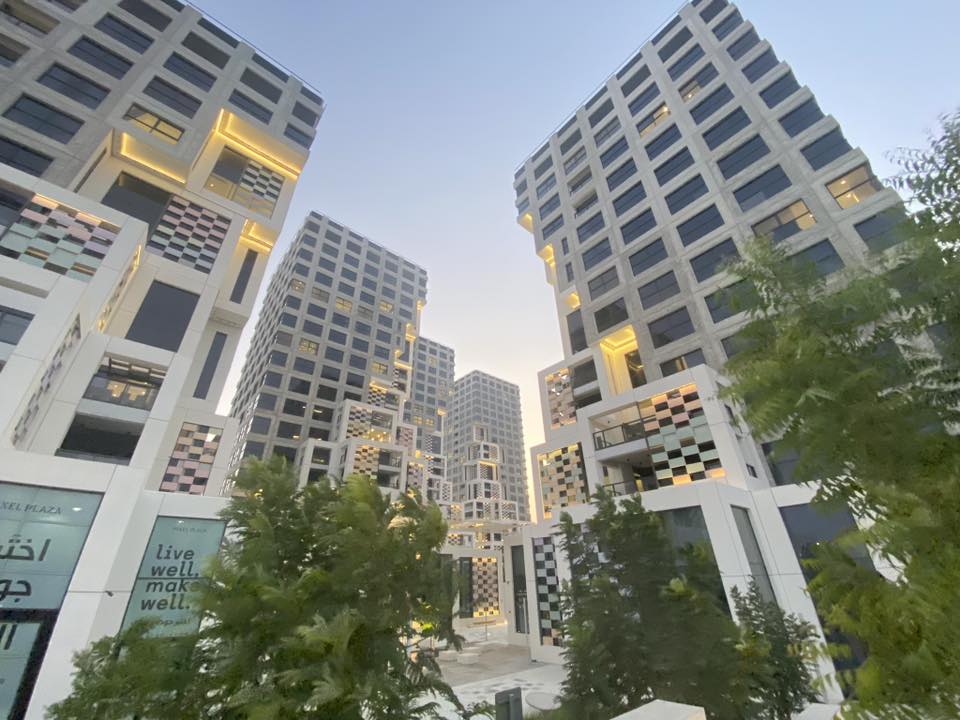 Thinking of Buying a Home? AI Predicts the Future of Mortgage Rates Till 2030