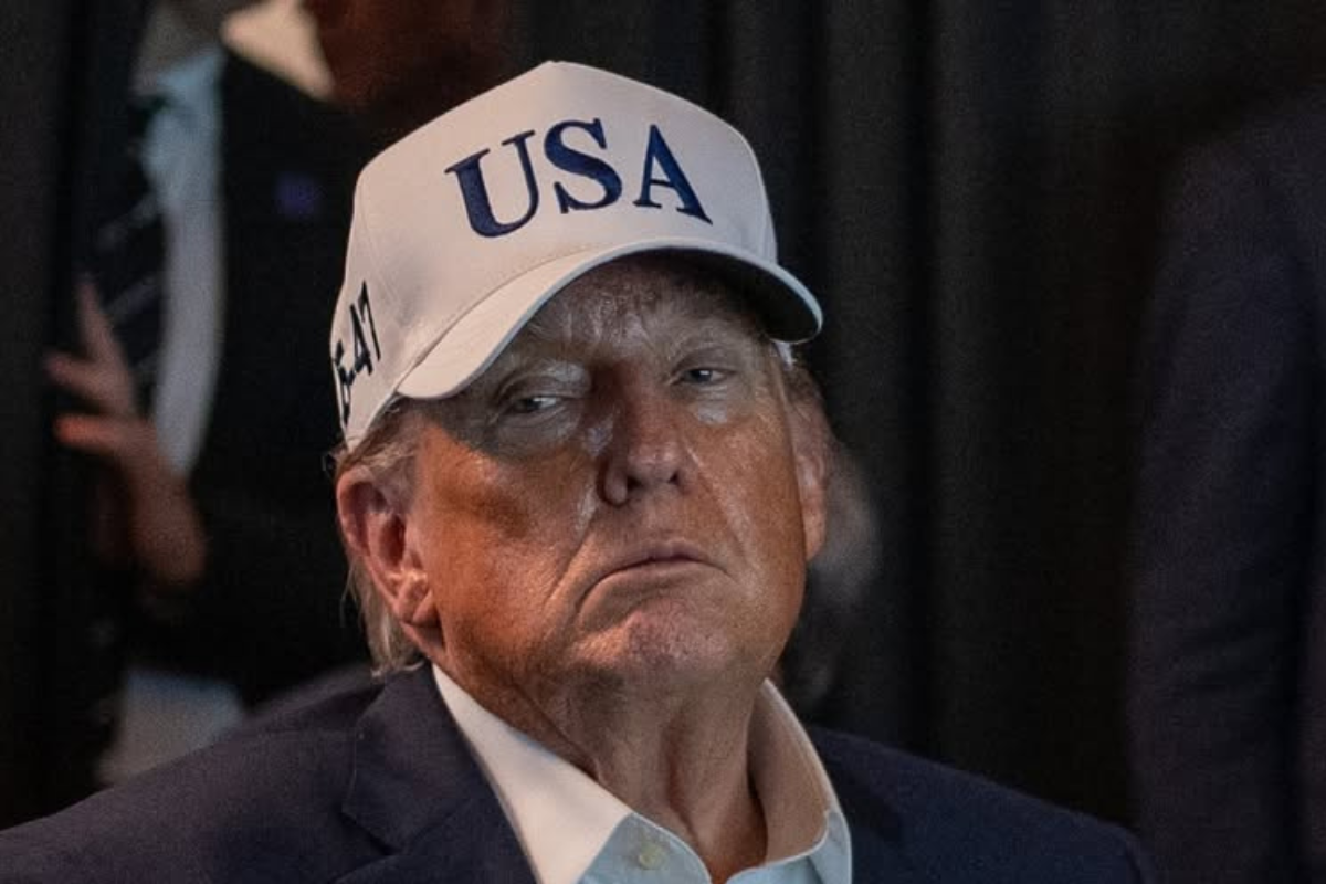 Donald Trumps Top Secret UFO Files Order: Satellite Photos of Non-Human Craft to Be Disclosed