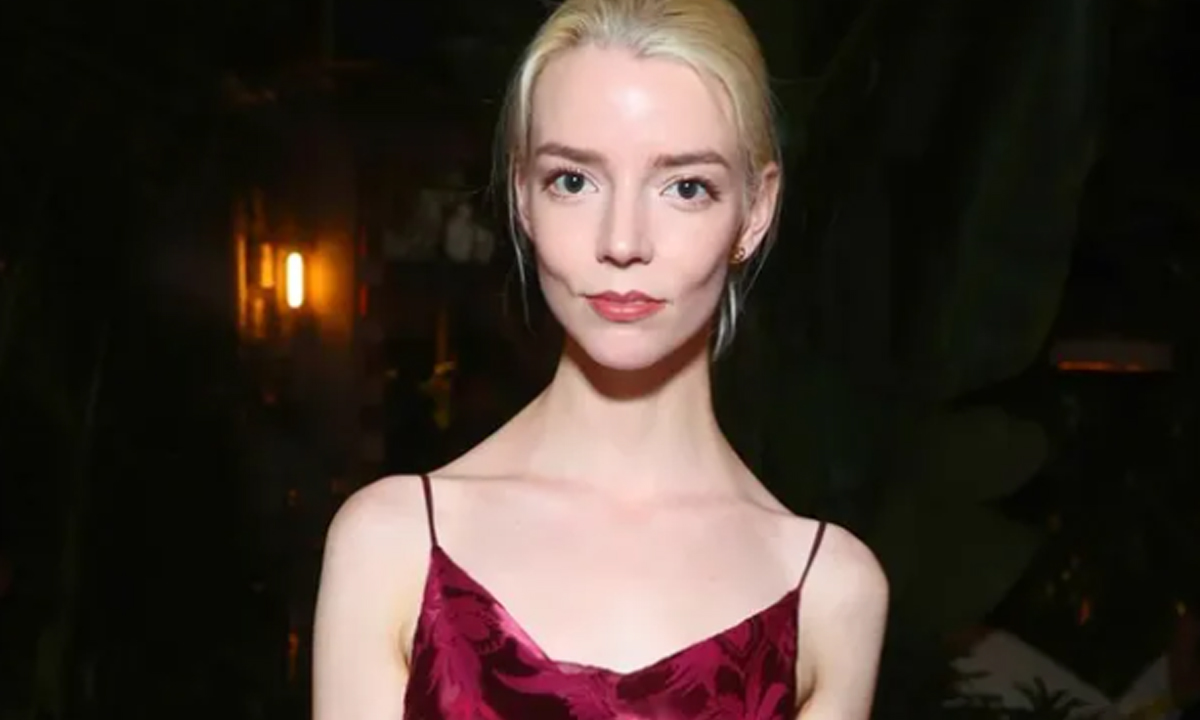 5 Photos of Anya Taylor-Joy: Fans Call Her Pre-Oscars Weight Loss 'Unhealthy'
