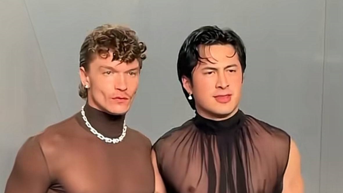 Heated Rivalry Stars Hudson Williams, Connor Storrie Hug During Vanity Fair Oscars After-Party Reunion   www.ibtimes.co.uk