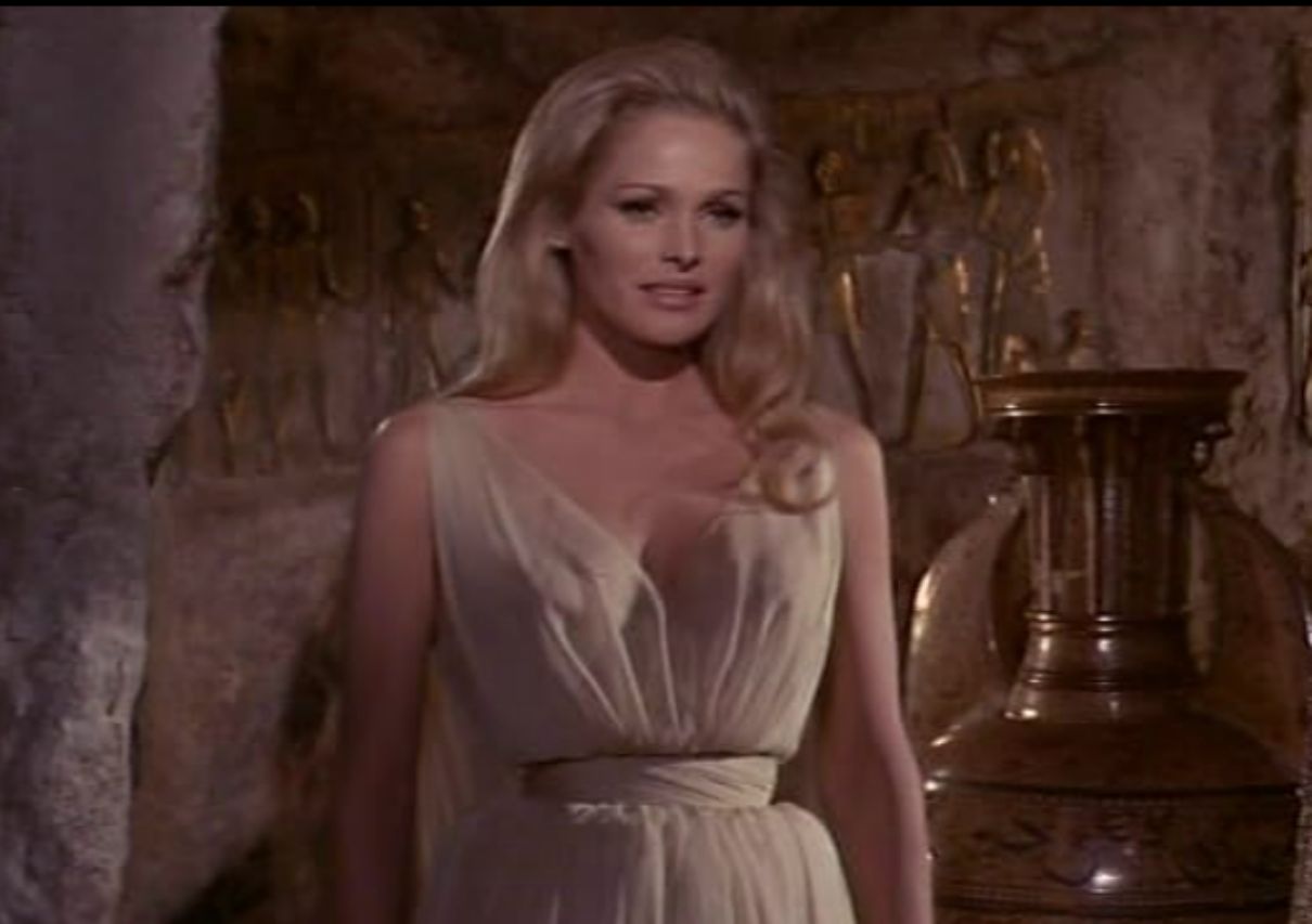 Ursula Andress