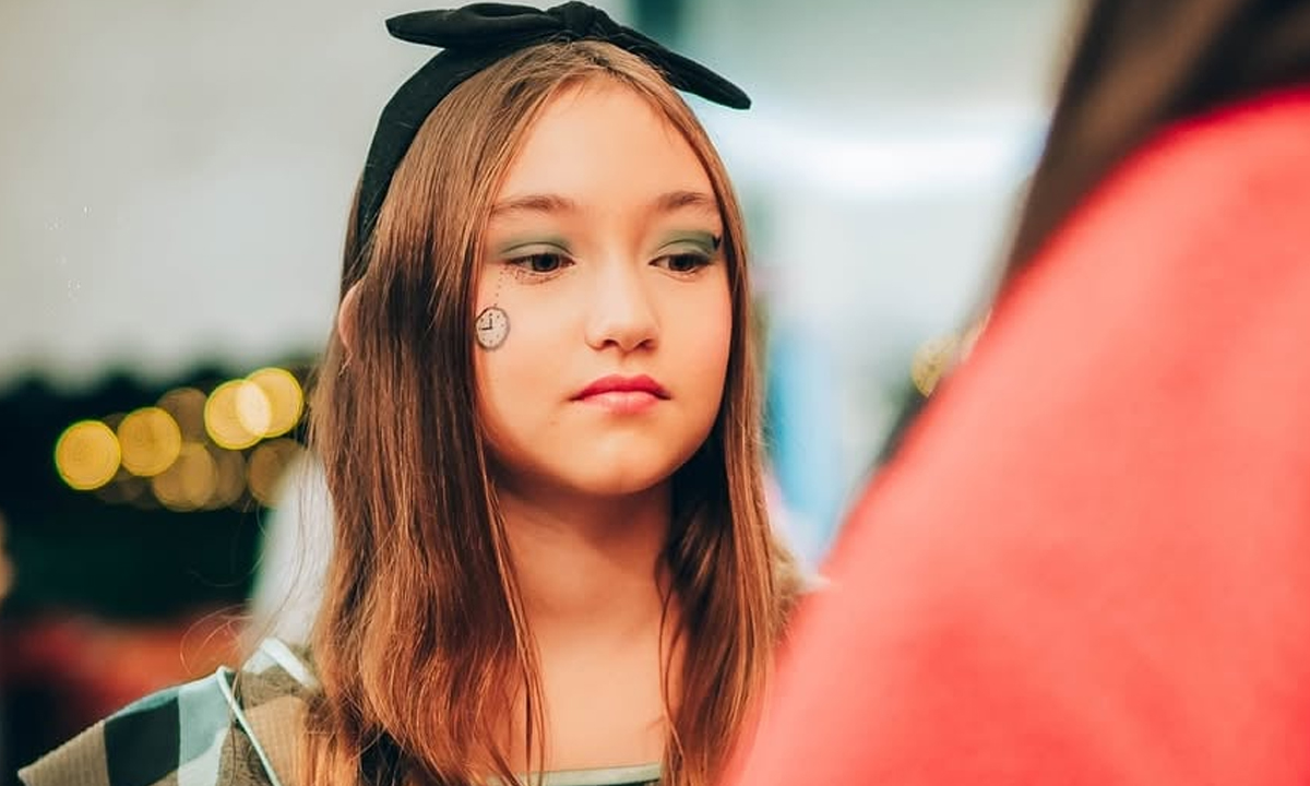 5 Photos of Ada Law: The Daughter of Jorginho Frello Who's Scolded for Admiring Singer Chappell Roan