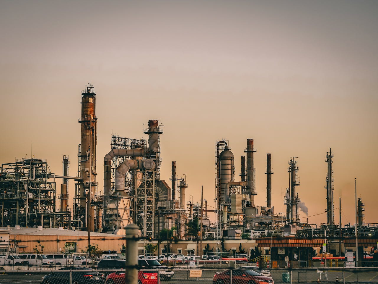 Oil Refinery