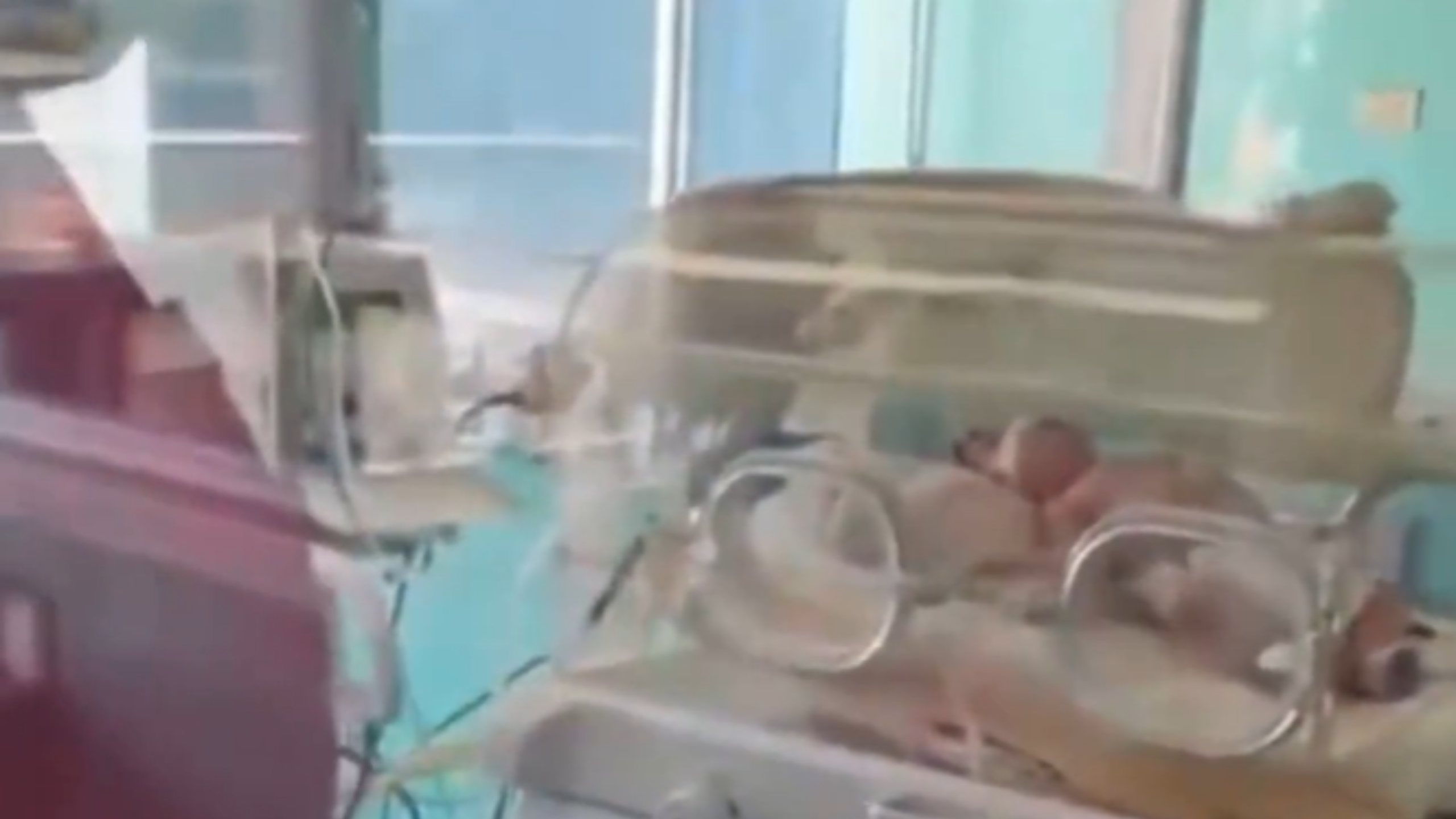 Cuba's Doctors Seen Manually Operating ICU Machines as Power Crisis Continues to Threaten Patients