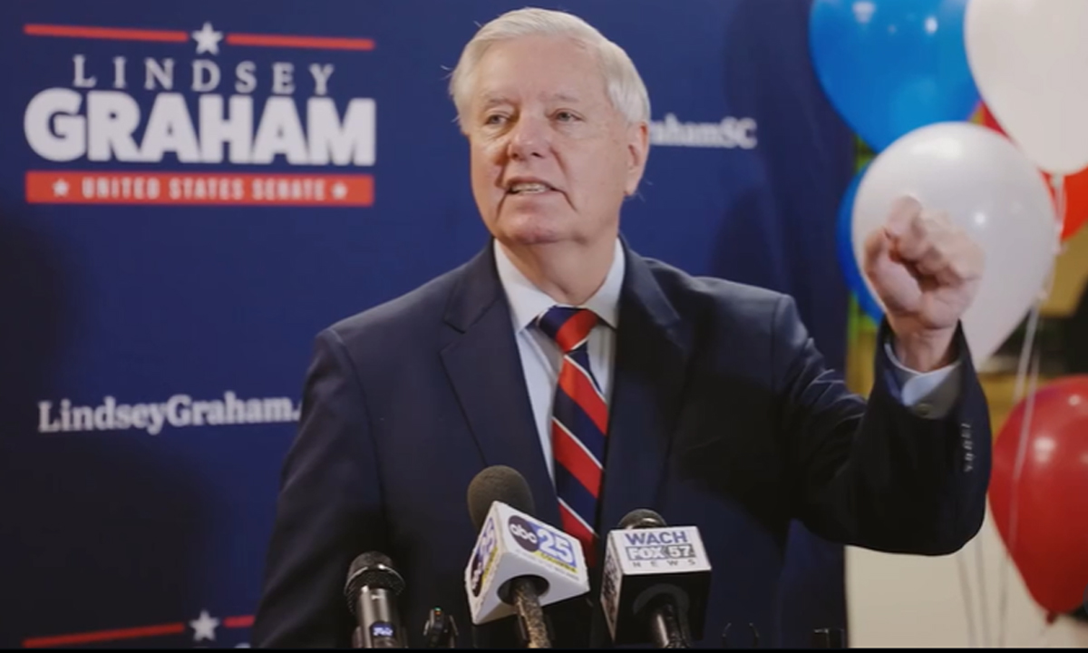Lindsey Graham Caught On Disney World Vacation As Government Shutdown Ruins Travel Plans