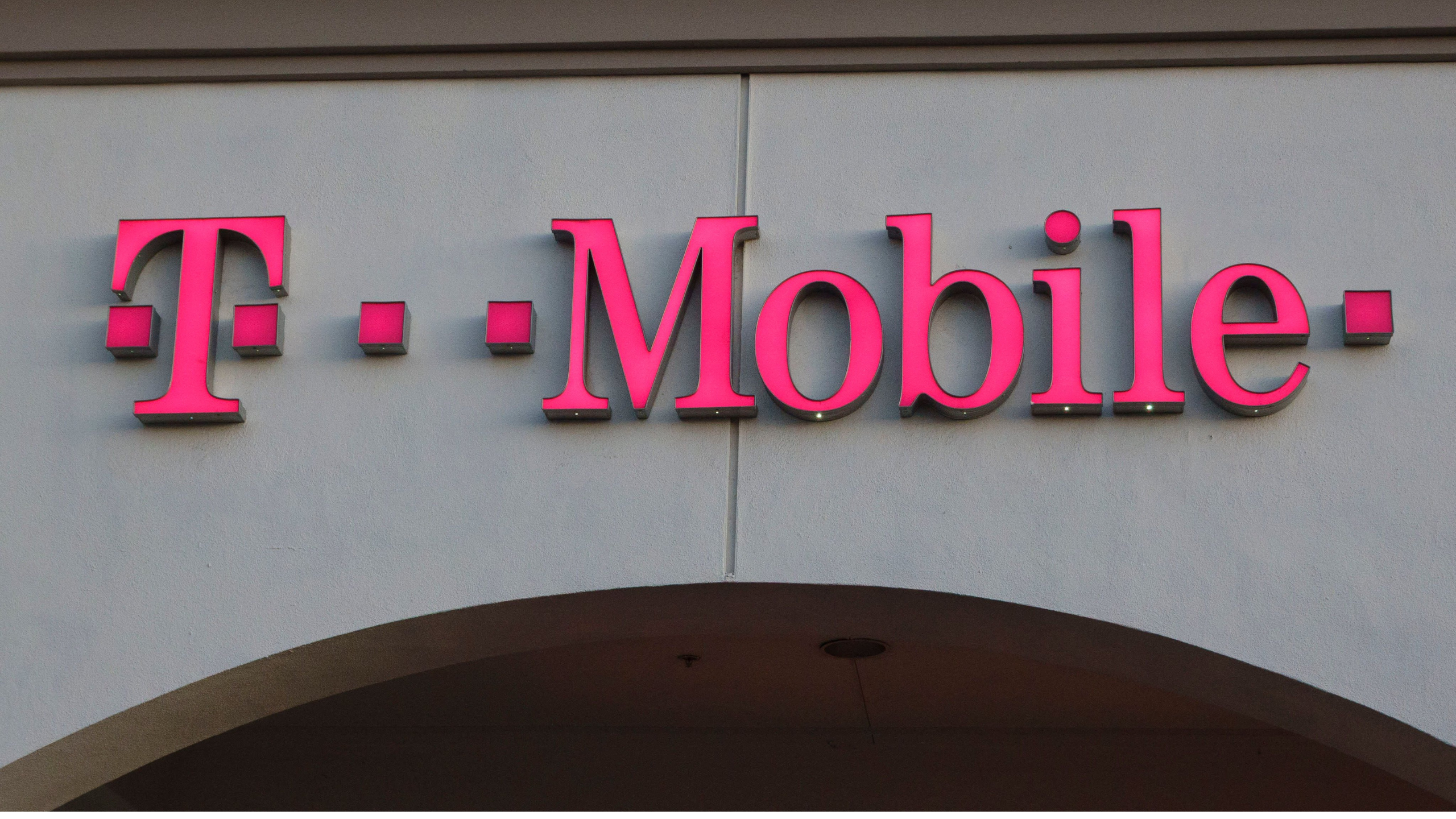 T-Mobile Accused Of Turning Its Back On US Workers After Fresh Wave Of Job Cuts