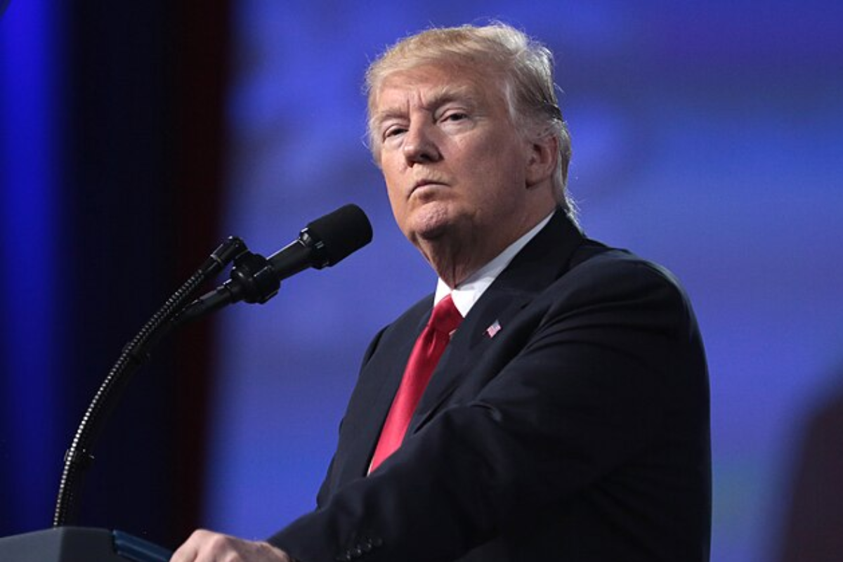 Trump Pressured FDA to Greenlight Candy-Flavoured Vapes Amid Polls Showing Just 24% Approval With Gen Z