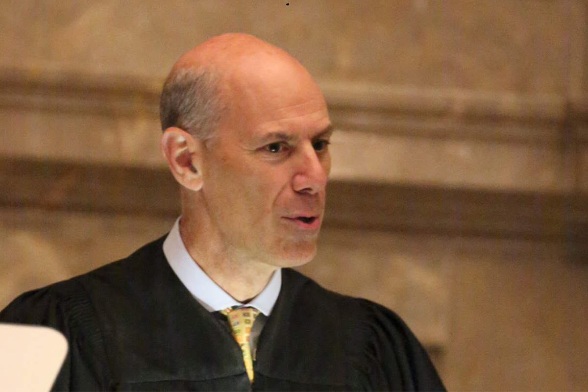 US Appeals Court Blocks Judge from Pursuing Contempt Proceedings Over Trump's Deportation Flights