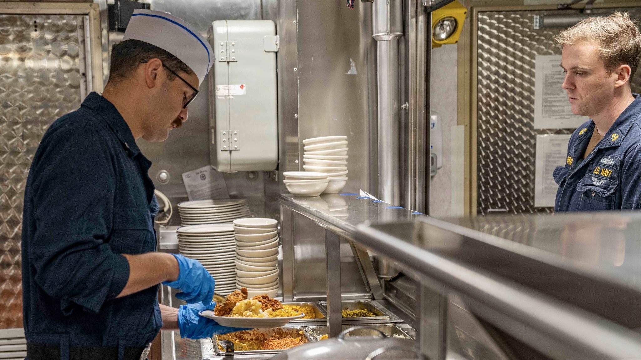 US Navy Releases Photos That Refute 'Sailor's Small, Poor Meals'—USS Lincoln, Tripoli Serve Full Meals Daily