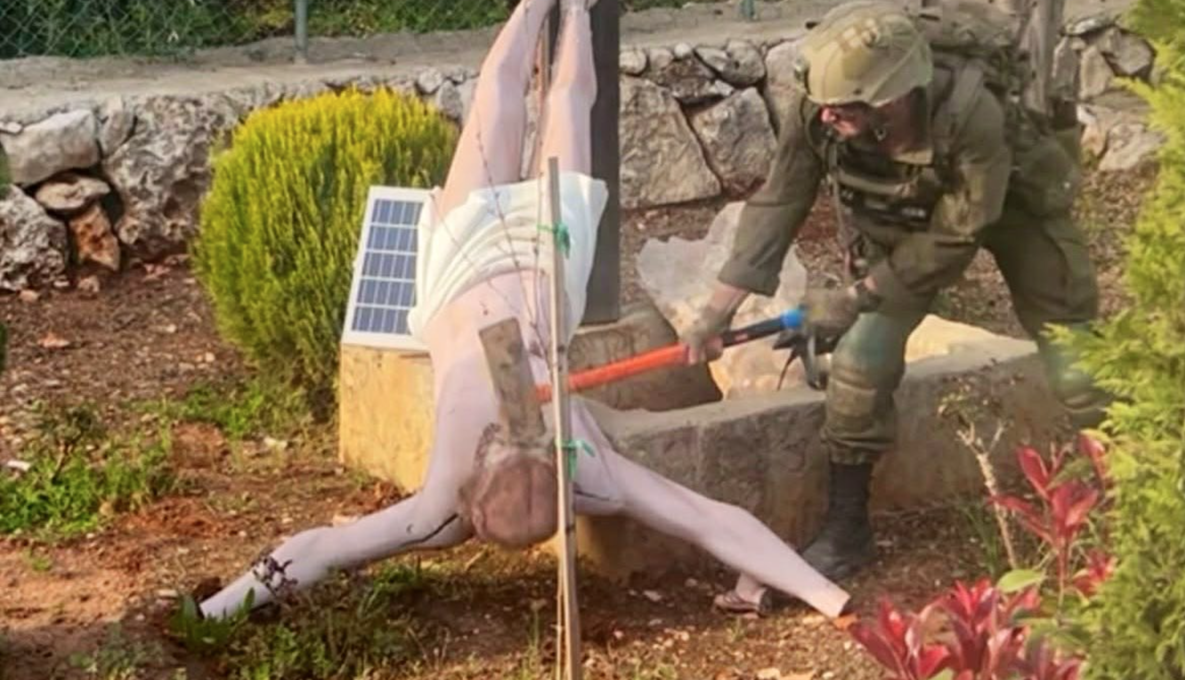 Israeil Soldier Photographed Smashing Head of Jesus Christ Statue, IDF Now Investigating Viral Photo