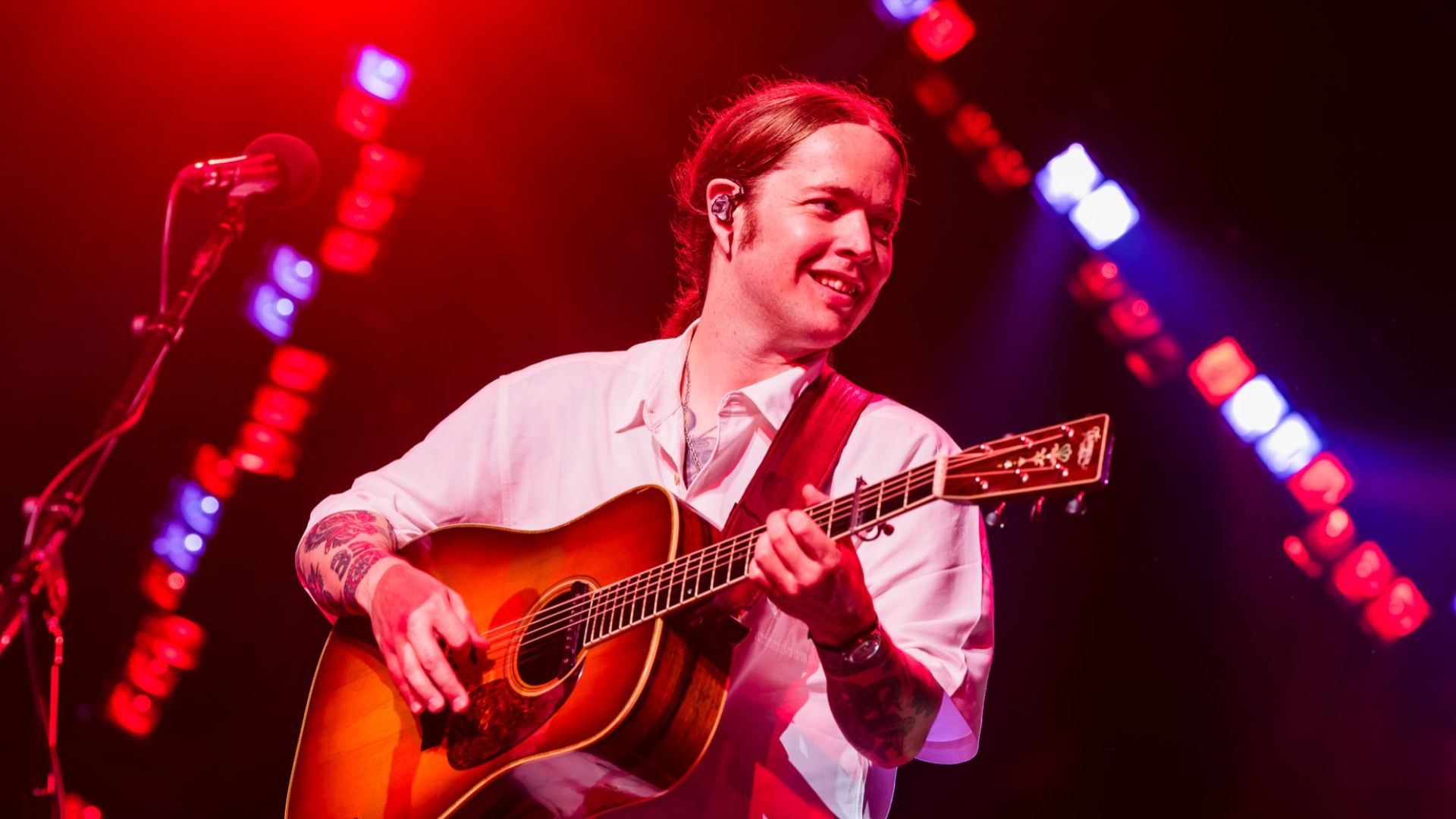 Billy Strings Injury Update: American Singer Shares Graphic X-Ray After Viral Skateboard Fail