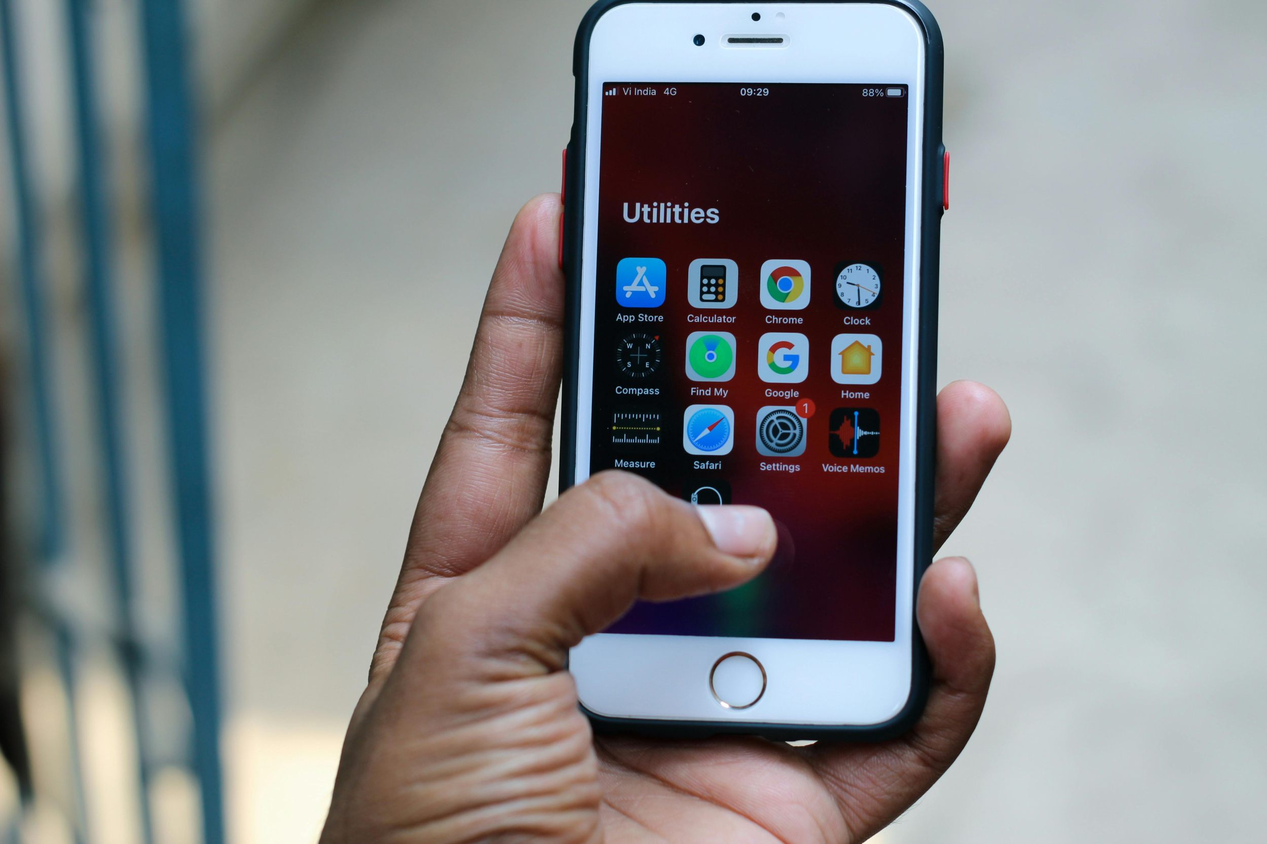 iOS 27 Update: Apple to End iPhone Home Screen Chaos With New 'Undo' Button