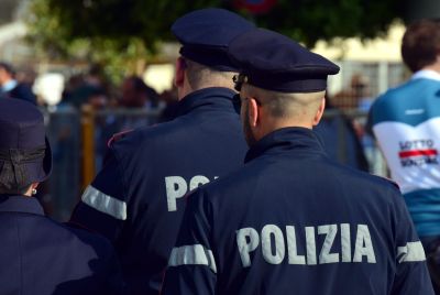 Italian policemen