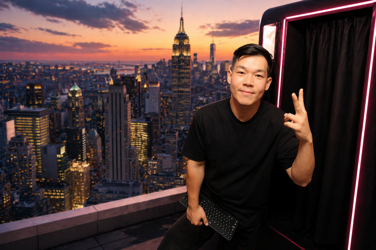 New York marketing director earns $6,000