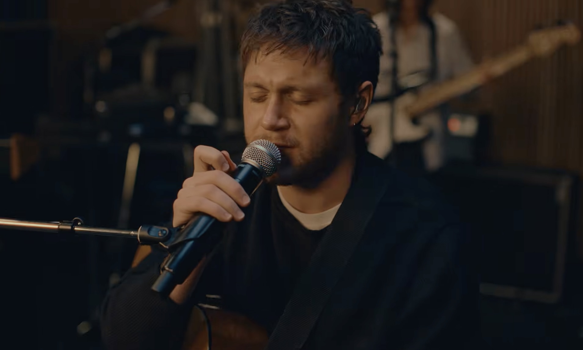 Zayn Malik, Louis Tomlinson Feud: Niall Horan Supports Imposter Singer After Alleged Physical Fight