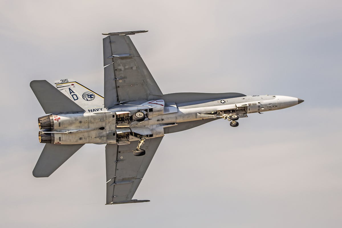 US Navy Pilots Stunned As ‘Gimbal’ UFO Outpaces F-18 Jets And Defies Physics Over Florida Skies   www.ibtimes.co.uk