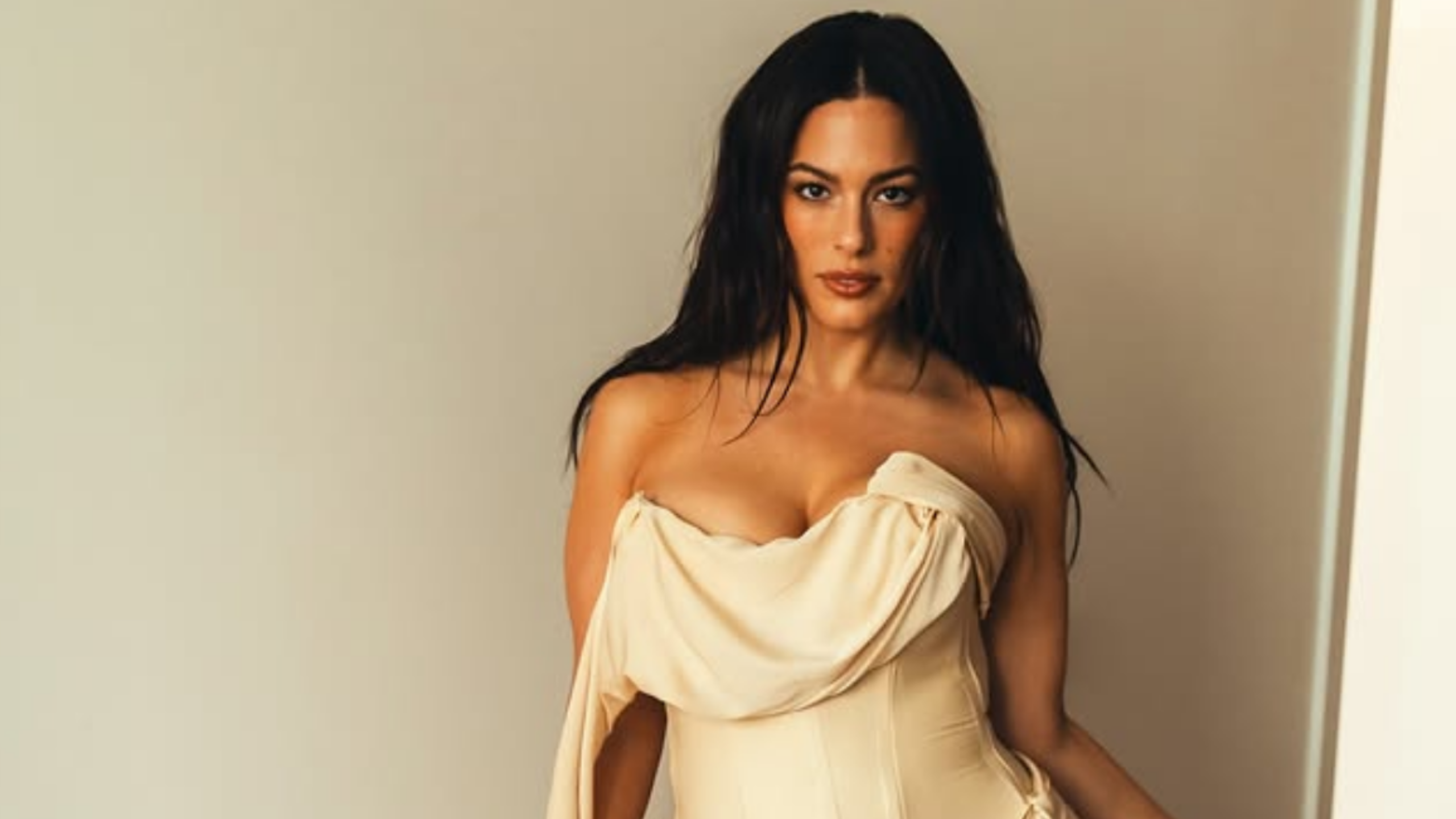 10 Photos of Supermodel Ashley Graham as She Calls GLP-1 'A Smack in the Face' Over Ozempic Trend