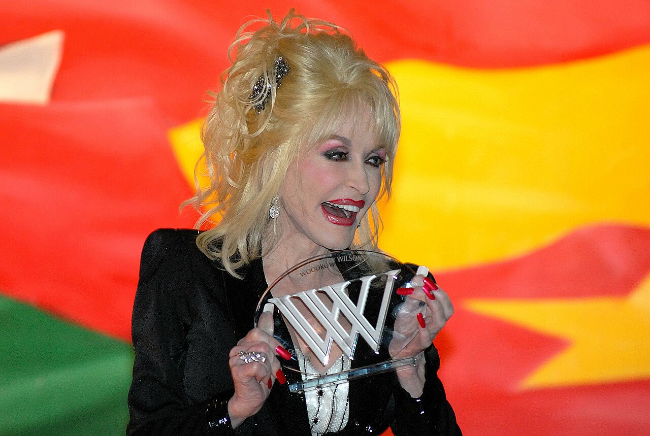 Dolly Parton Postpones Las Vegas Residency As She Recovers From Health Issues