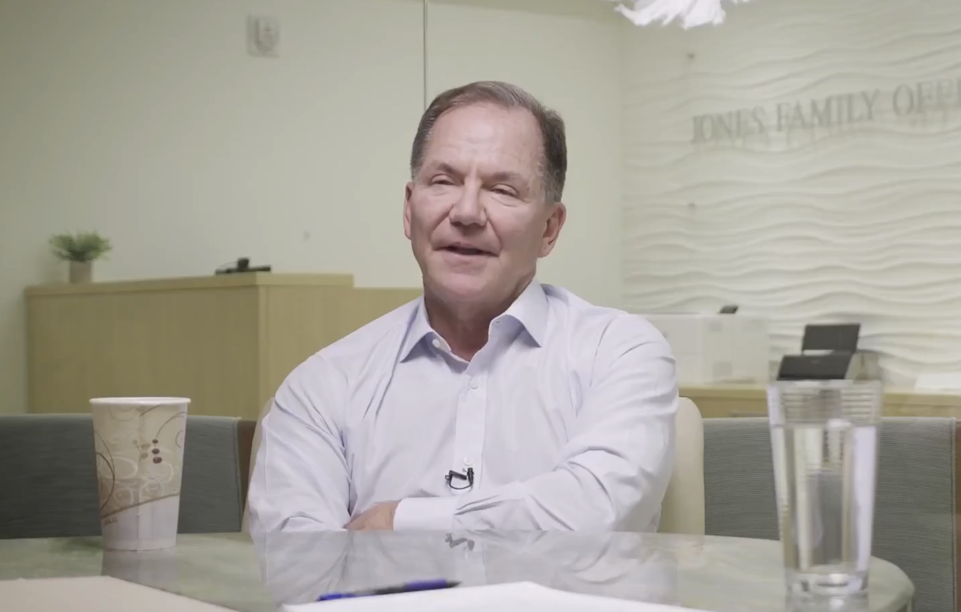 Paul Tudor Jones Shares Buffett Lesson — 'I Was The Biggest Fool', Says He's 'OG Of Compounding'