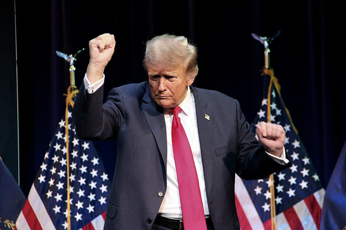 Surrender, War or Recession: Analysts Warn Trump's Iran Options All Carry Catastrophic Costs