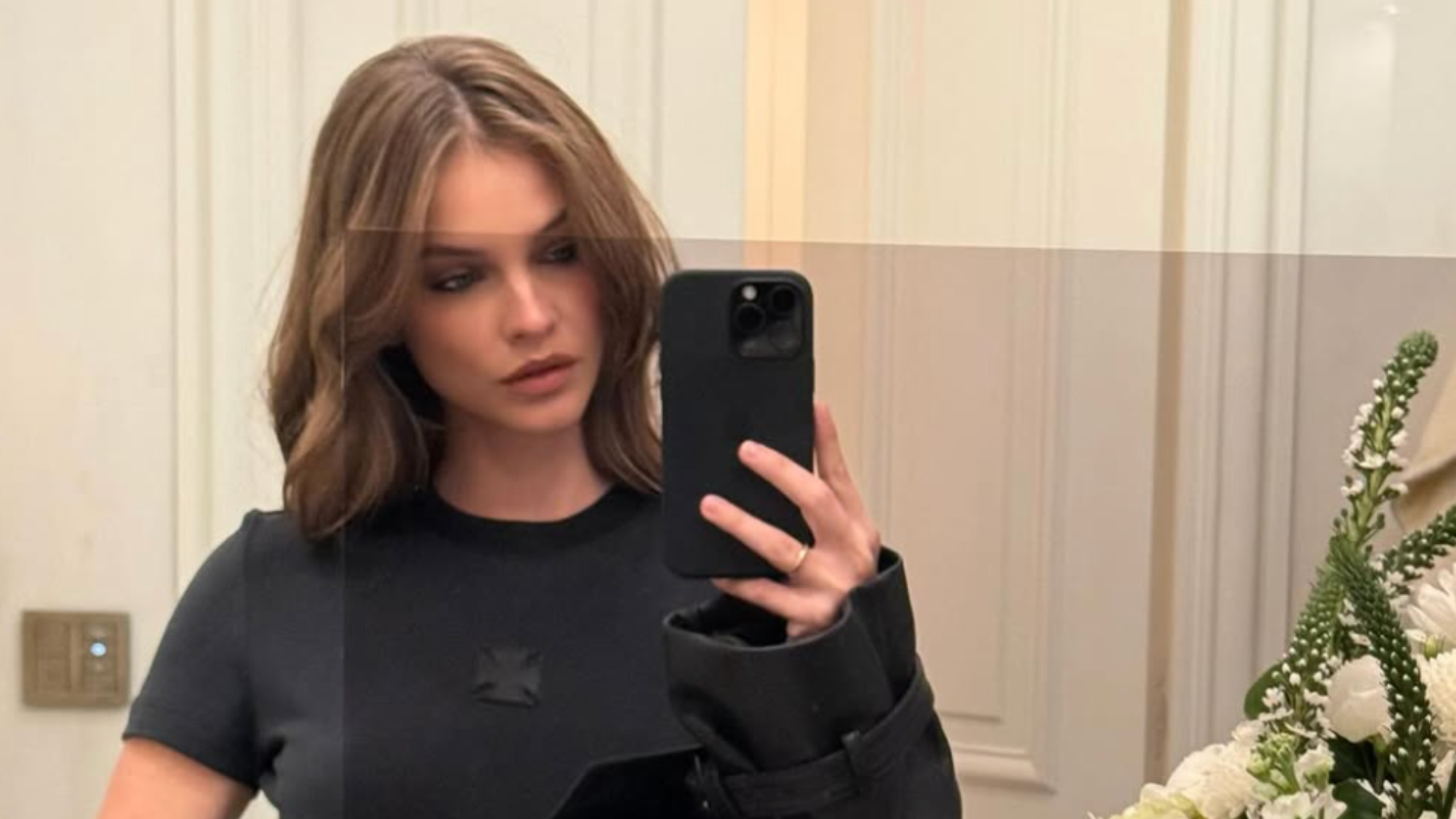10 Photos of Barbara Palvin as Pregnancy Rumours With Dylan Sprouse Spark Fan Frenzy