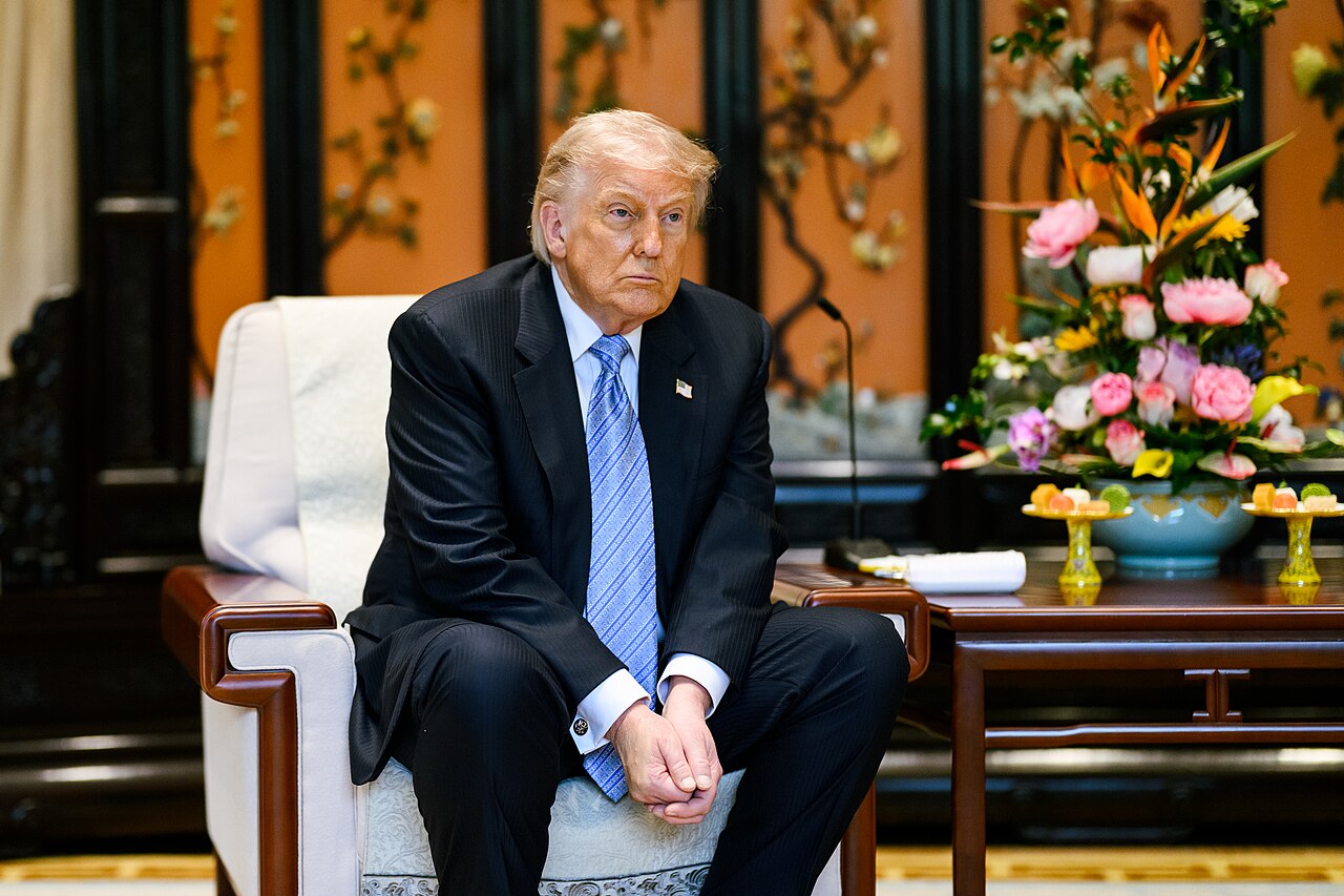 Donald Trump Caught On Camera Secretly Snooping Through Xi Jinping's Alleged Private Notebook In Beijing