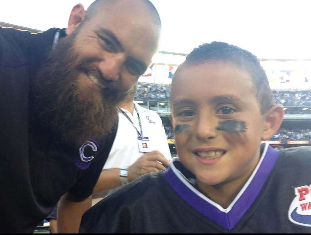  Travis Browne.1